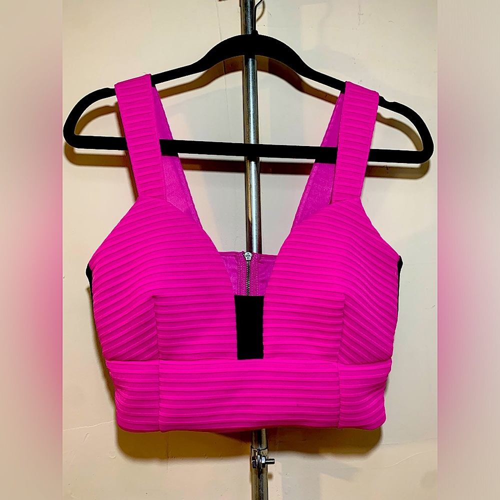 EXPRESS- Perfect condition, worn once! & a FREE pair of earrings:):)